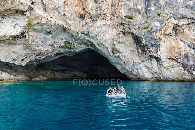 Il Mar Ionio fa parte del Mar Mediterraneo. Tutte le principali isole del Mar Ionio appartengono alla Grecia. Sono collettivamente chiamate Isole Ionie. I principali sono Corfù, Zante, Cefalonia, Ithica e Lefkada. — Foto stock