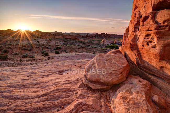 Scenic view of Valley of Fire State Park at sunrise, Nevada, America, USA — Stock Photo