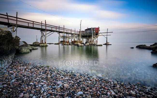 Scenic view of Trabucco on pier, Abruzzo, Italy — Stock Photo