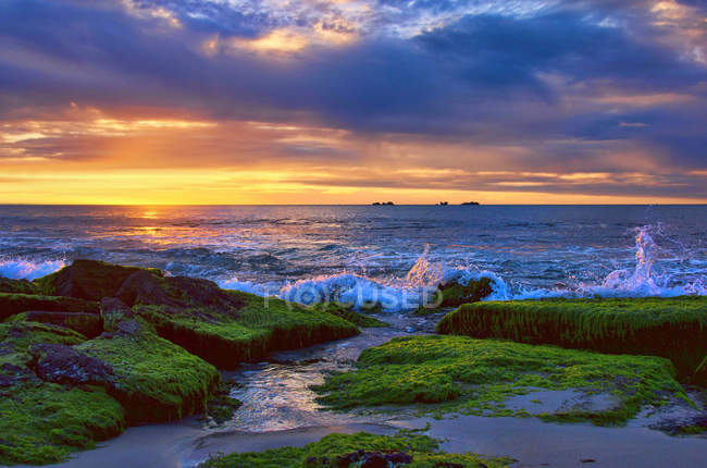 Scenic view of Burns Beach at sunset, Perth, Western Australia, Australia — Stock Photo