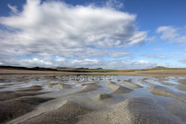 Malerischer Blick auf Sand am Strand, Schlauchboot, County Kerry, Irland — Stockfoto