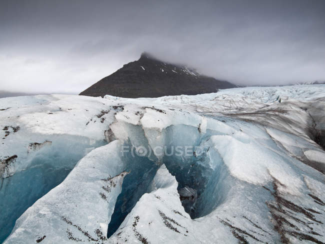 Scenic view of Crevasses in Svinafellsjokull glacier, Hornafjordur, Iceland — Stock Photo
