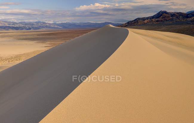 Scenic view of Eureka Dunes, Death Valley National Park, California, America, USA — Stock Photo