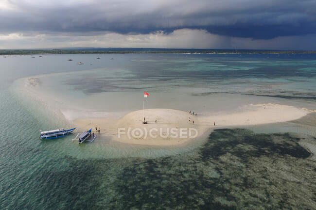 Île de sable, Lombok, Indonésie — Photo de stock