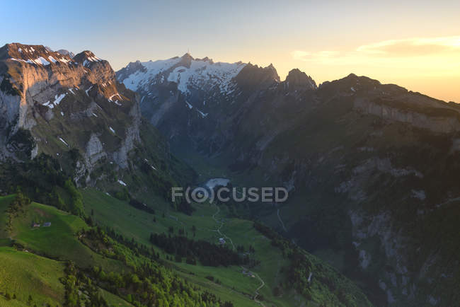 Vista panorâmica da bela Alp Sigel, Suíça — Fotografia de Stock