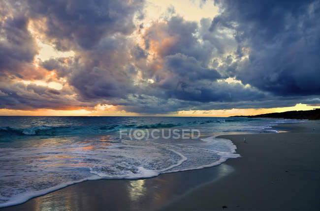 Vue panoramique sur le littoral du coucher du soleil, Australie occidentale, Australie — Photo de stock