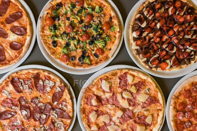 Pizzaauswahl hautnah — Stockfoto
