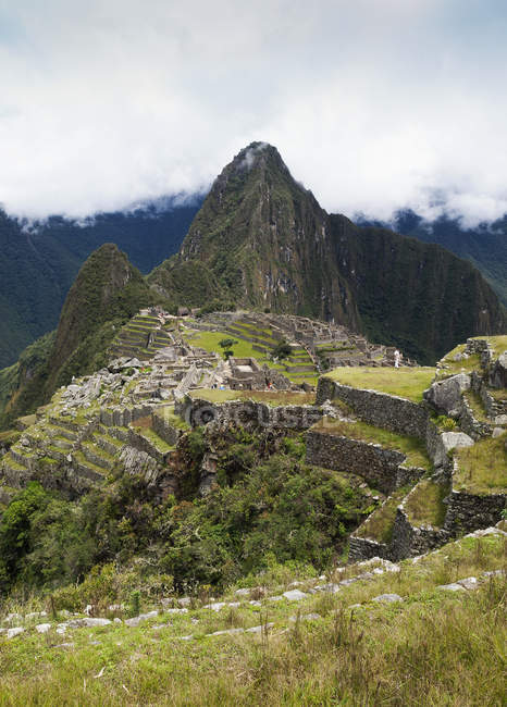 Vista panorámica de Machu Picchu, Cuzco, Perú - foto de stock
