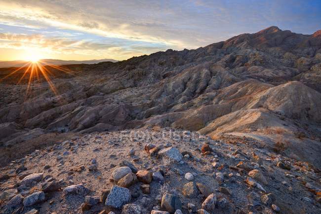 Vista panorâmica de Travelers Peak at Sunset, Anza-Borrego Desert State Park, Califórnia, América, EUA — Fotografia de Stock