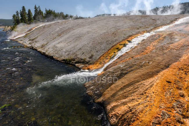 Scenic view of yellowstone national park, usa — Stock Photo