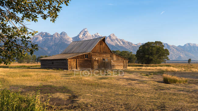 Vista panoramica della casa rurale in Grand Teton National Park, Stati Uniti d'America — Foto stock