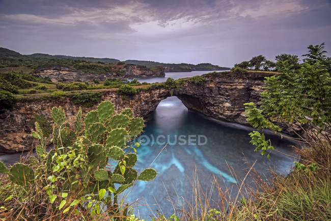 Vista panorâmica da majestosa Nusa Penida, Indonésia — Fotografia de Stock
