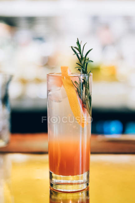 Paloma cocktail on a bar counter, closeup view — Stock Photo