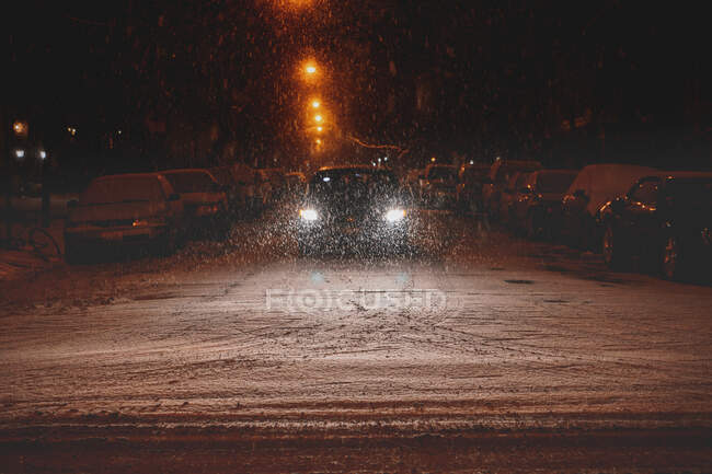 Autofahren im Schnee, Chicago, Amerika, USA — Stockfoto