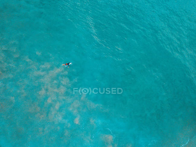 Veduta aerea di un uomo surf, Cronulla, Nuovo Galles del Sud, Australia — Foto stock