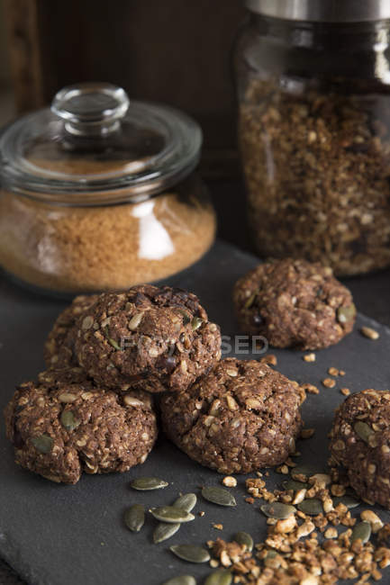 Oat and pumpkin seed cookies, closeup view — Stock Photo
