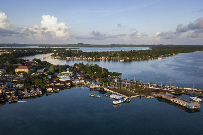 Vista aérea de Langgur, Ilhas Kai, Maluku, Indonésia — Fotografia de Stock