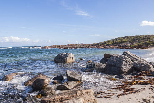 Живописный вид на сельский пляжный ландшафт, Дансборо, Западная Австралия, Австралия — стоковое фото