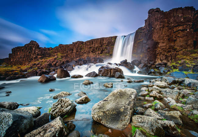Vista panorâmica da cachoeira Oxararfoss, Thingvellir National Park, Islândia — Fotografia de Stock