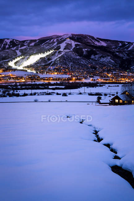 Steamboat Springs ao entardecer, Colorado, América, EUA — Fotografia de Stock
