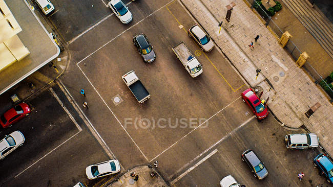 Aerial view of a city street with cars and people, Pretoria, Gauteng, South Africa — Stock Photo