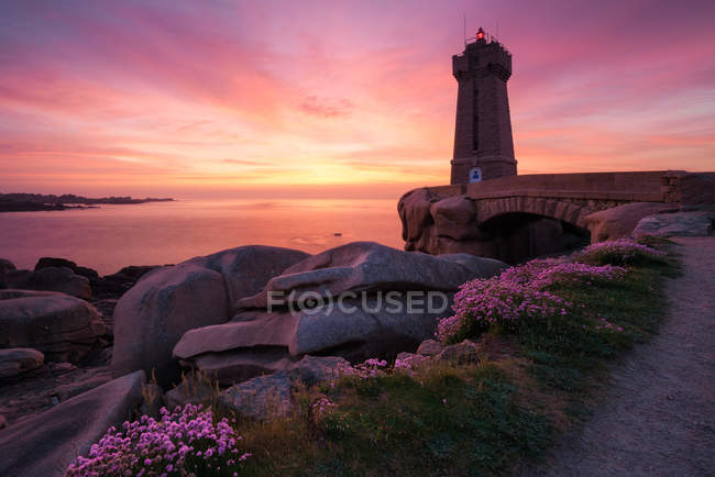 Scenic view of The Ploumanac'h lighthouse, Brittany, France — Stock Photo