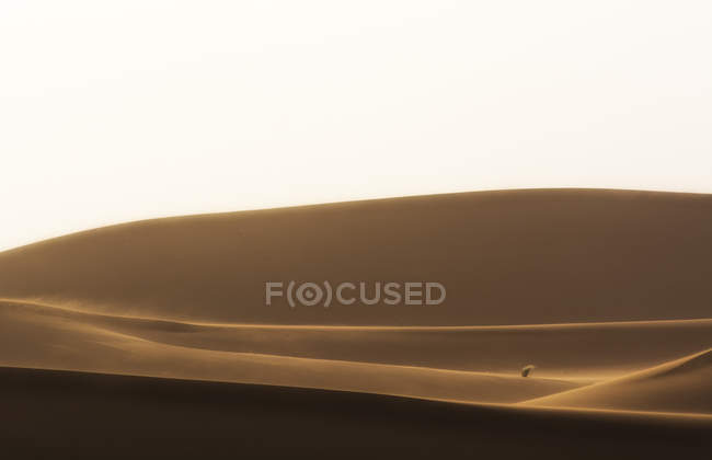 Vista panorámica del paisaje del desierto, Erg Chigaga, Marruecos - foto de stock