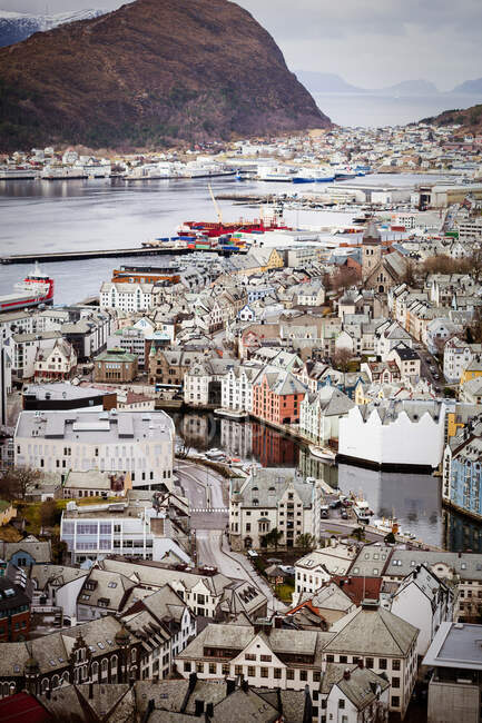 Aerial cityscape, Alesund, More og Romsdal, Norvegia — Foto stock