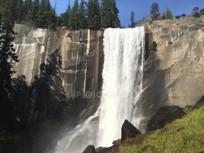 Waterfall, Yosemite National Park, California, USA — Stock Photo