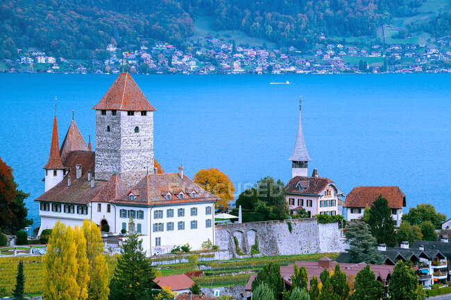 Spiez Castle by Lake Thun, Spiez, Berna, Suíça — Fotografia de Stock