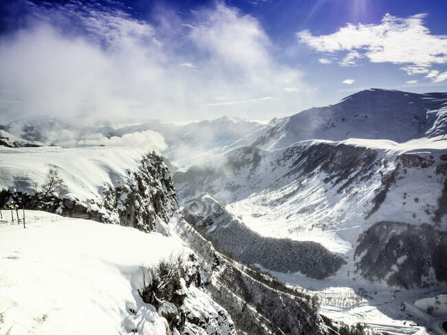 Гори Кавказу на снігу, Джорджія. — стокове фото