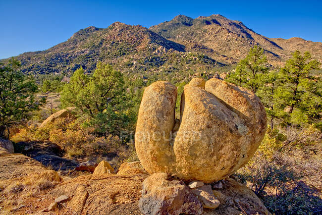 Giant Boulders, Granite Basin Recreation Area, Prescott National Forest, Arizona, USA — Stock Photo