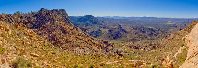 Summit view from Granite Basin Recreation Area, Prescott National Forest, Arizona, EUA — Fotografia de Stock