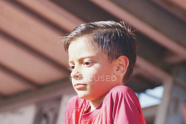 Nahaufnahme Porträt eines Jungen — Stockfoto