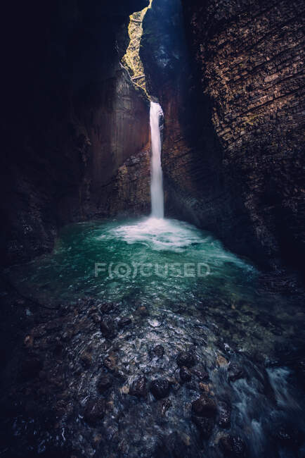 Cachoeira de Kozjak Kobarid, Vale do Soca, Parque Nacional de Triglav, Eslovênia — Fotografia de Stock
