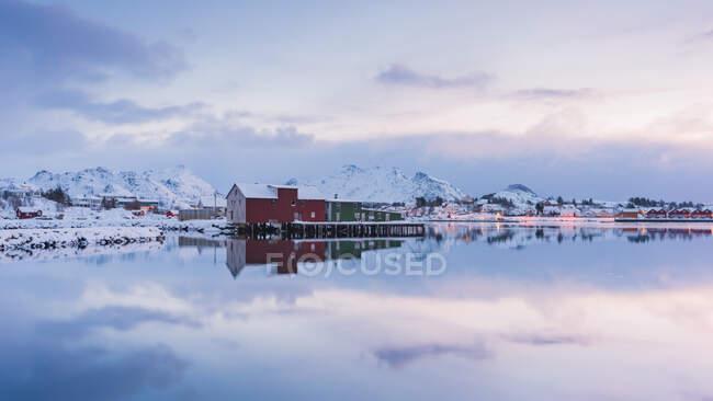 Vila costeira, Ballstad, Vestvagoy, Lofoten, Nordland, Noruega — Fotografia de Stock