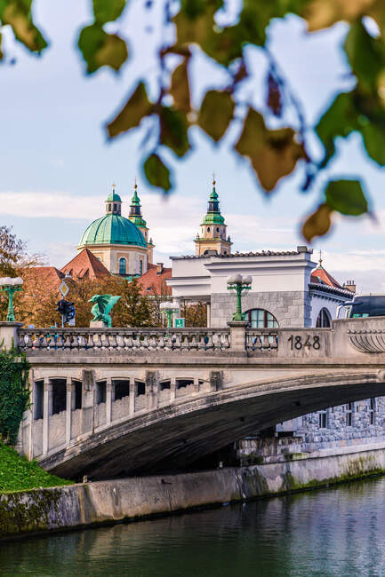 Дракон міст, Любляна, Словенія — стокове фото