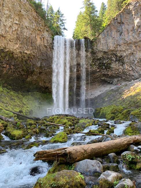 Tamanawas Falls waterfall, Oregon, USA — Stock Photo