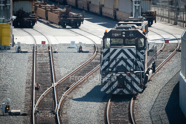 EMD SD70 road switcher diesel-electric locomotive in a rail yard, UNSA — Stock Photo