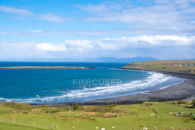 Küstenstrandlandschaft, Stenscholl, Isle of Skye, Schottland, Großbritannien — Stockfoto