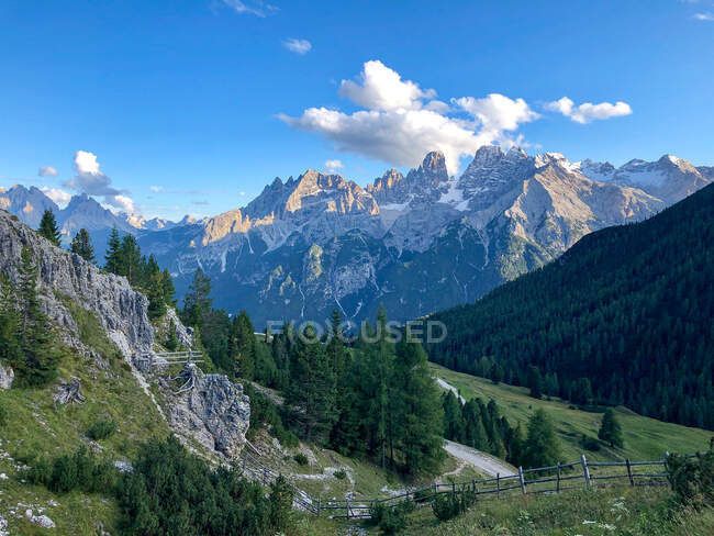 Cristallo Mountain Group, Cortina d 'Ampezzo, Belluno, Veneto, Italia - foto de stock