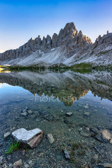 Monte Paterno and Tre Cime di Lavarado at sunset, Dolomites, South Tyrol, Italy — Stock Photo