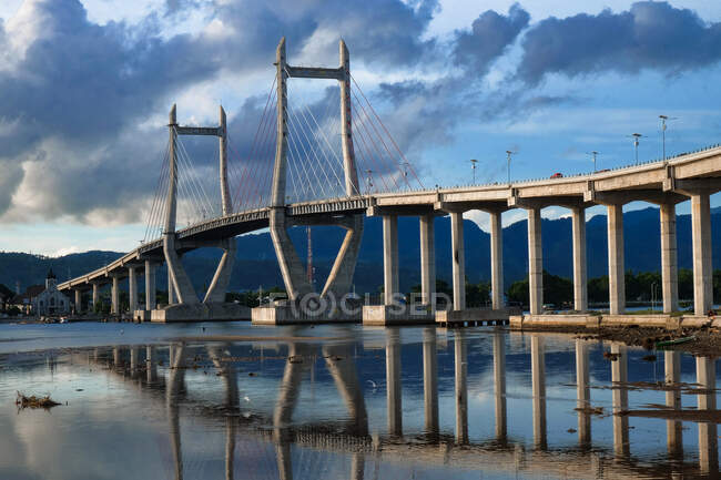 Merah Putih Bridge, Ambon, Maluku, Indonesia — Foto stock