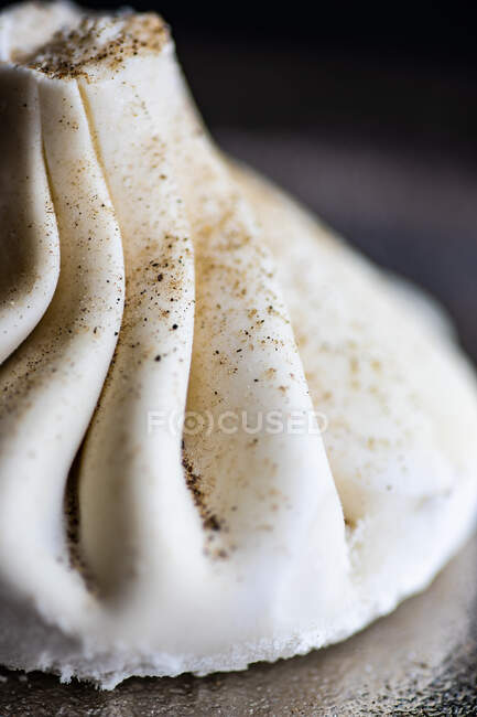 Close-up of a Traditional Georgian khinkali dumpling — Stock Photo