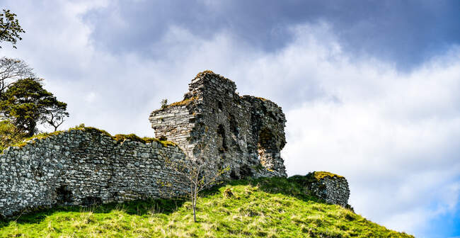 Abandoned castle ruin, Sutherland, Scotland, UK — Stock Photo