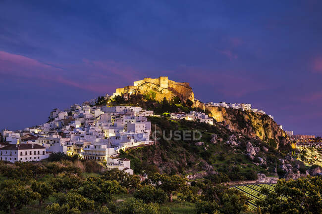 Stadtbild bei Sonnenuntergang, Salobrena, Granada, Andalusien, Spanien — Stockfoto