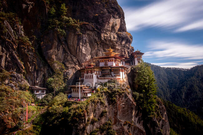 Paro Taktsang, Paro, Bután - foto de stock