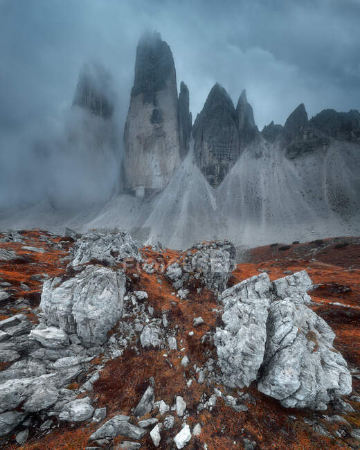 Tres picos de Lavaredo, Dolomitas, Véneto, Italia - foto de stock