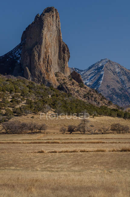 Needle Rock and North Saddle Peak, Кроуфорд, Колорадо, США — стоковое фото