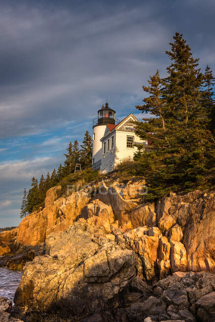 Bass Harbor Head Lighthouse, Acadia National Park, Mount Desert Island, Maine, EUA — Fotografia de Stock